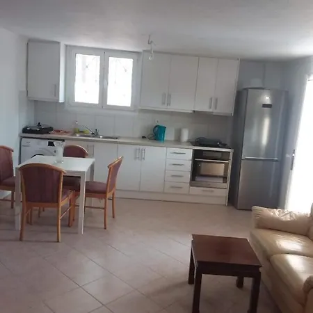 O Destinatie Relaxanta 150m De Plaja Villa