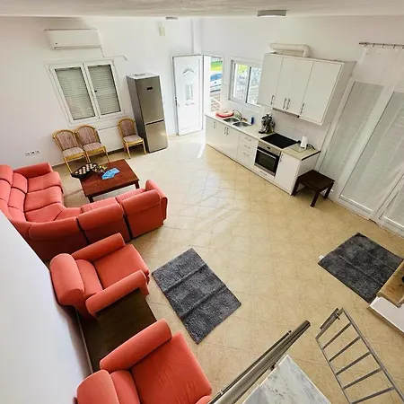 O Destinatie Relaxanta 150m De Plaja Villa *