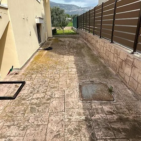 O Destinatie Relaxanta 150m De Plaja Volos