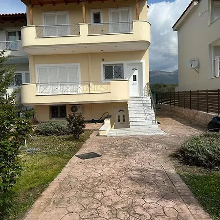 O Destinatie Relaxanta 150m De Plaja Volos